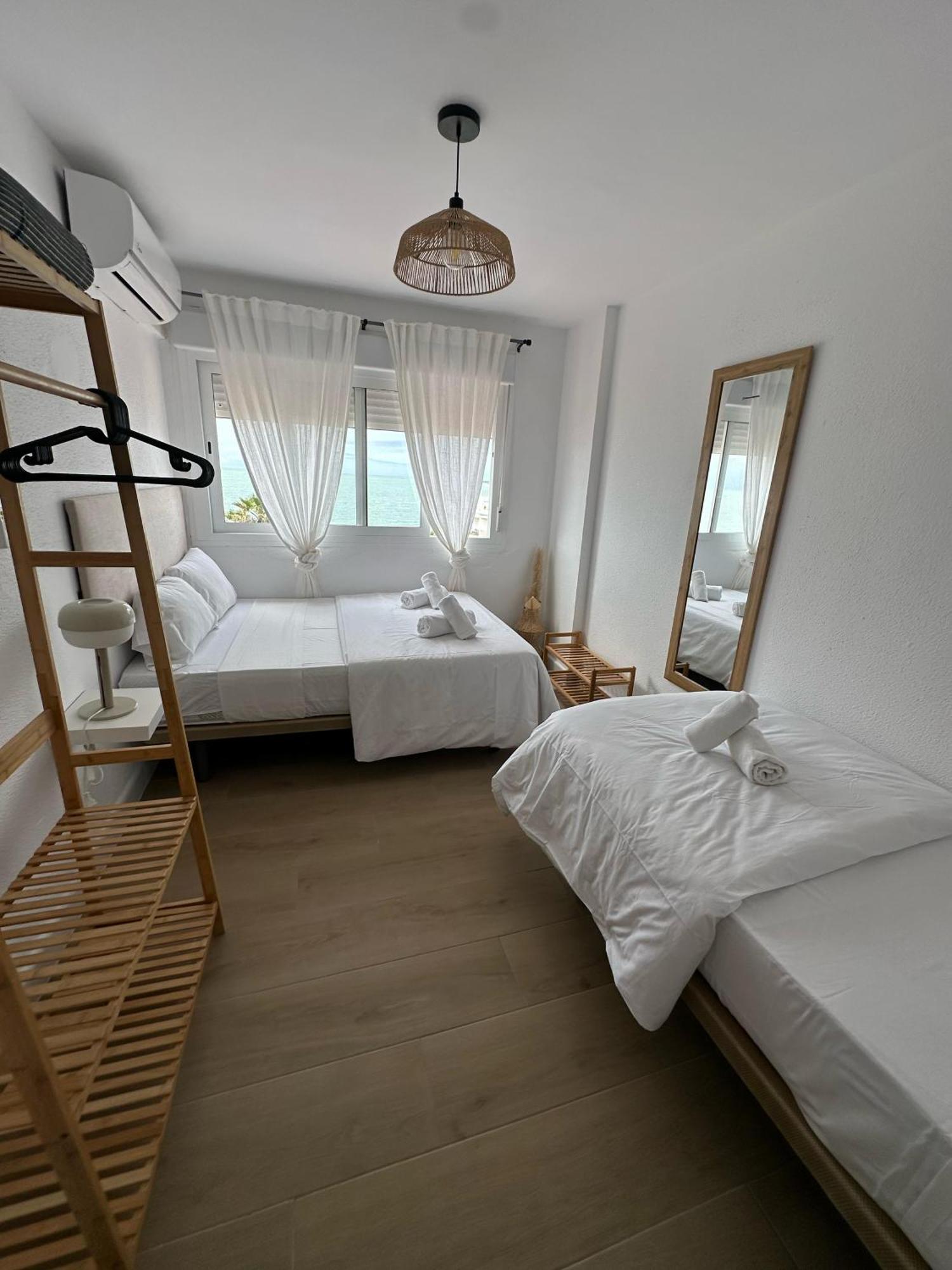 Gatu Villa Mar "Preferente Para Mayores De 25 Anos Y Familias " El Puerto de Santa Maria Ngoại thất bức ảnh