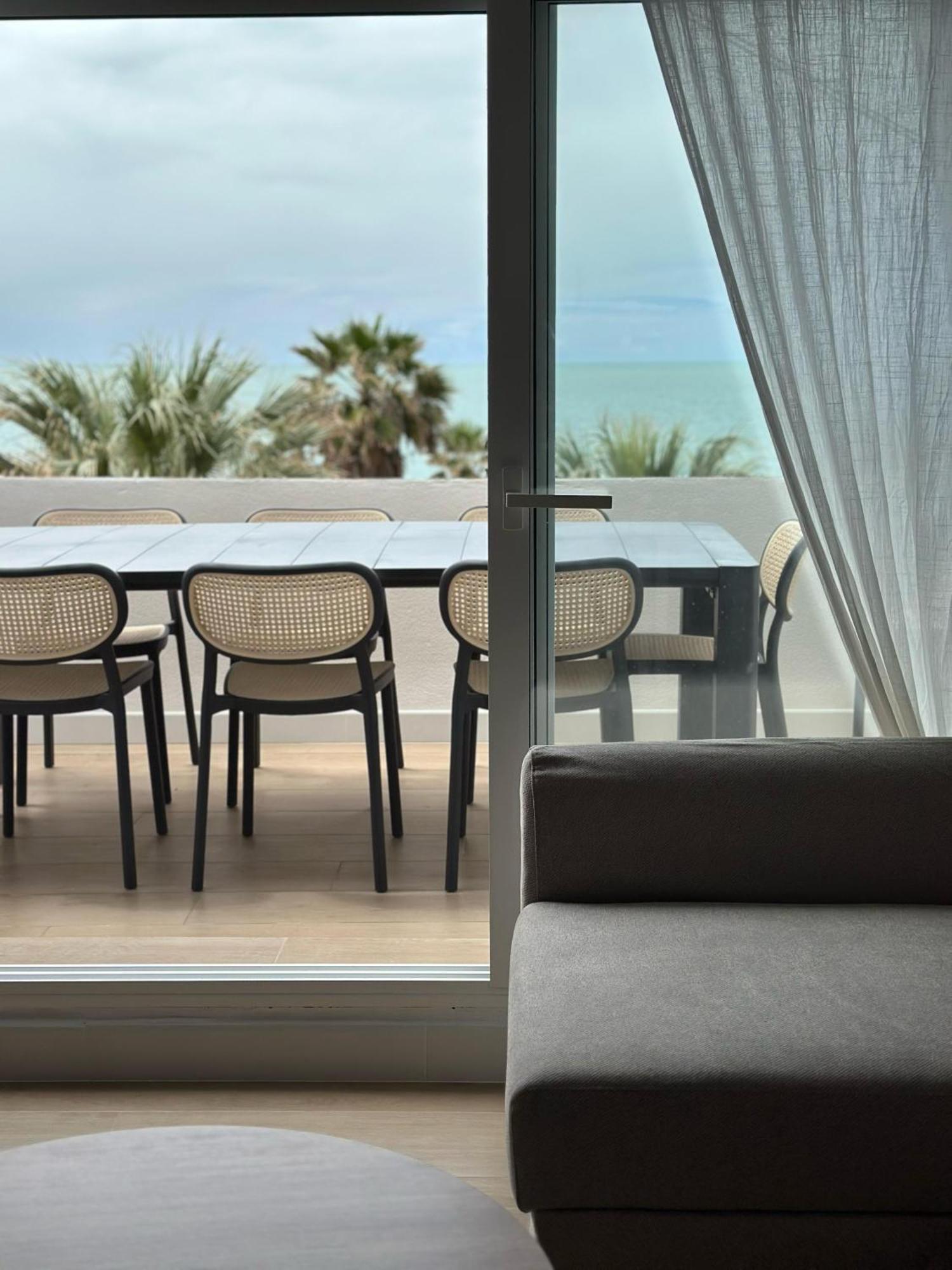 Gatu Villa Mar "Preferente Para Mayores De 25 Anos Y Familias " El Puerto de Santa Maria Ngoại thất bức ảnh