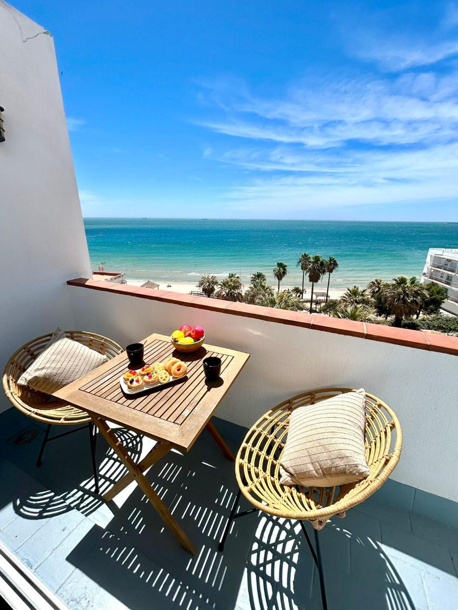 Gatu Villa Mar "Preferente Para Mayores De 25 Anos Y Familias " El Puerto de Santa Maria Ngoại thất bức ảnh