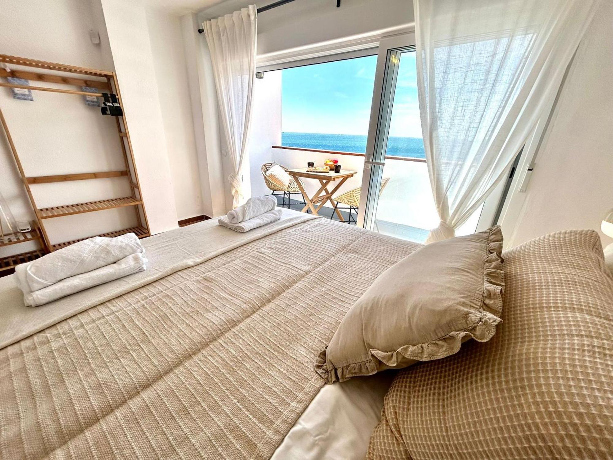 Gatu Villa Mar "Preferente Para Mayores De 25 Anos Y Familias " El Puerto de Santa Maria Ngoại thất bức ảnh