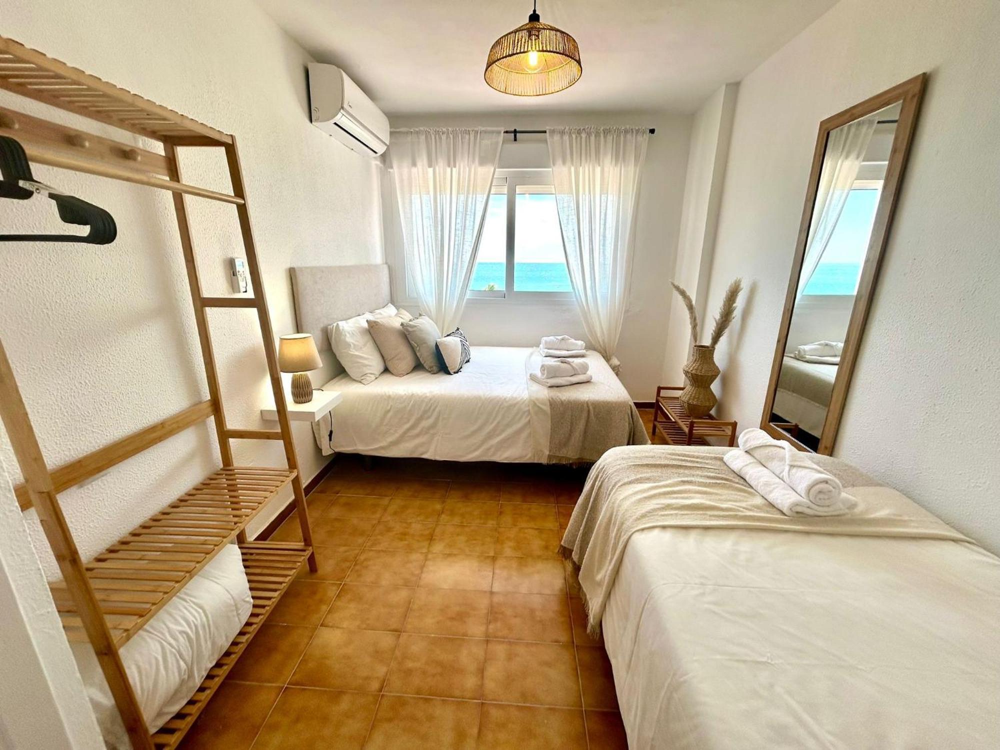 Gatu Villa Mar "Preferente Para Mayores De 25 Anos Y Familias " El Puerto de Santa Maria Ngoại thất bức ảnh