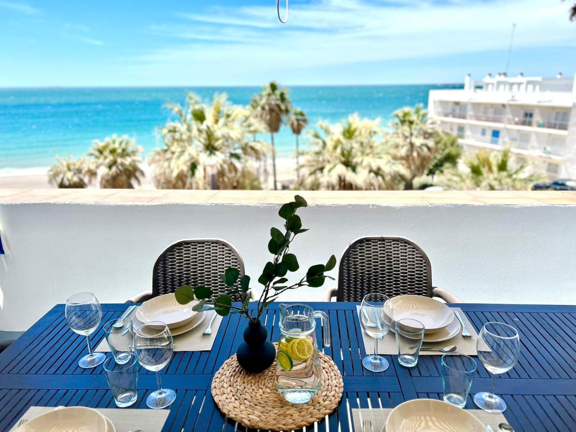 Gatu Villa Mar "Preferente Para Mayores De 25 Anos Y Familias " El Puerto de Santa Maria Ngoại thất bức ảnh