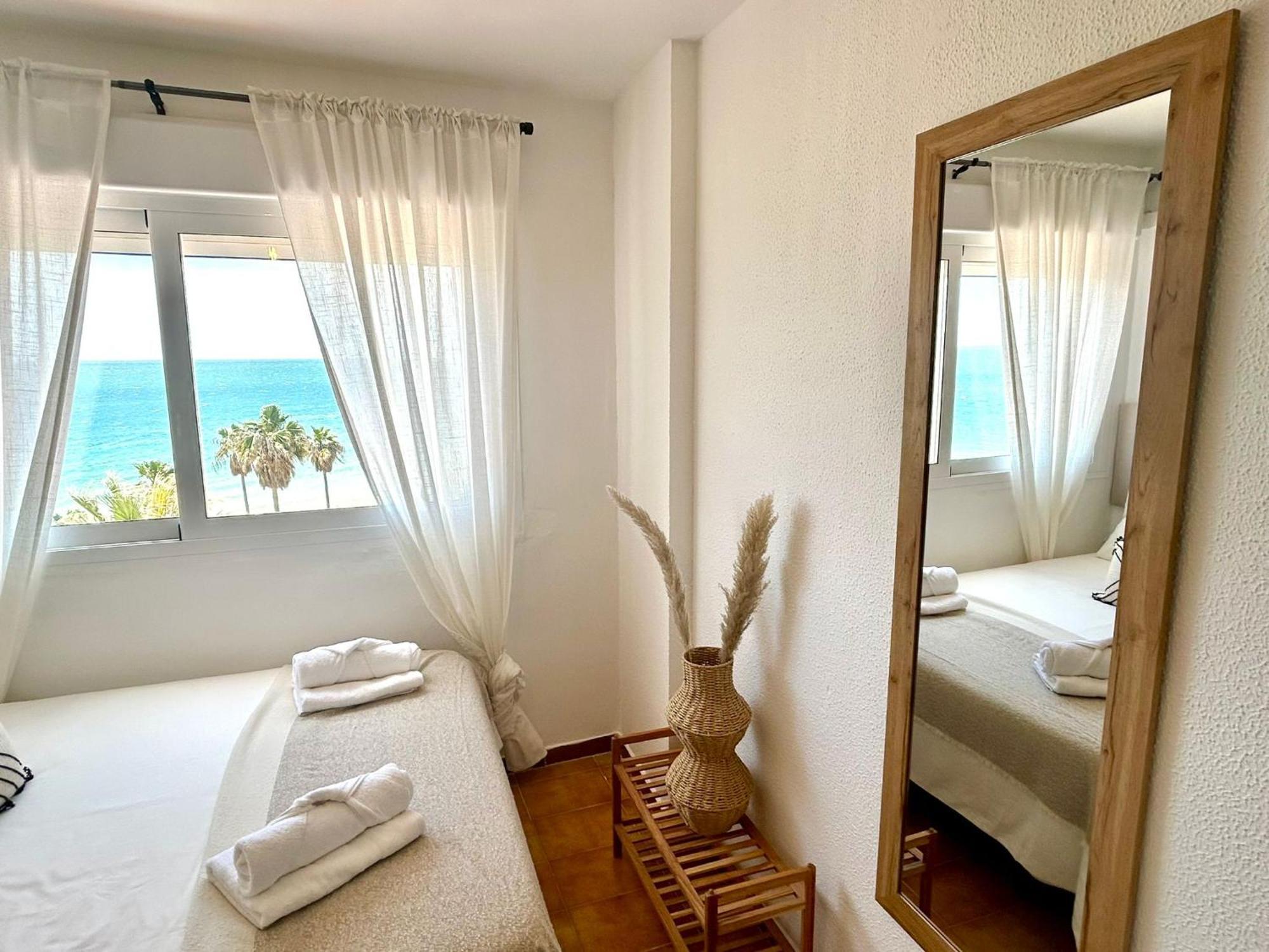 Gatu Villa Mar "Preferente Para Mayores De 25 Anos Y Familias " El Puerto de Santa Maria Ngoại thất bức ảnh