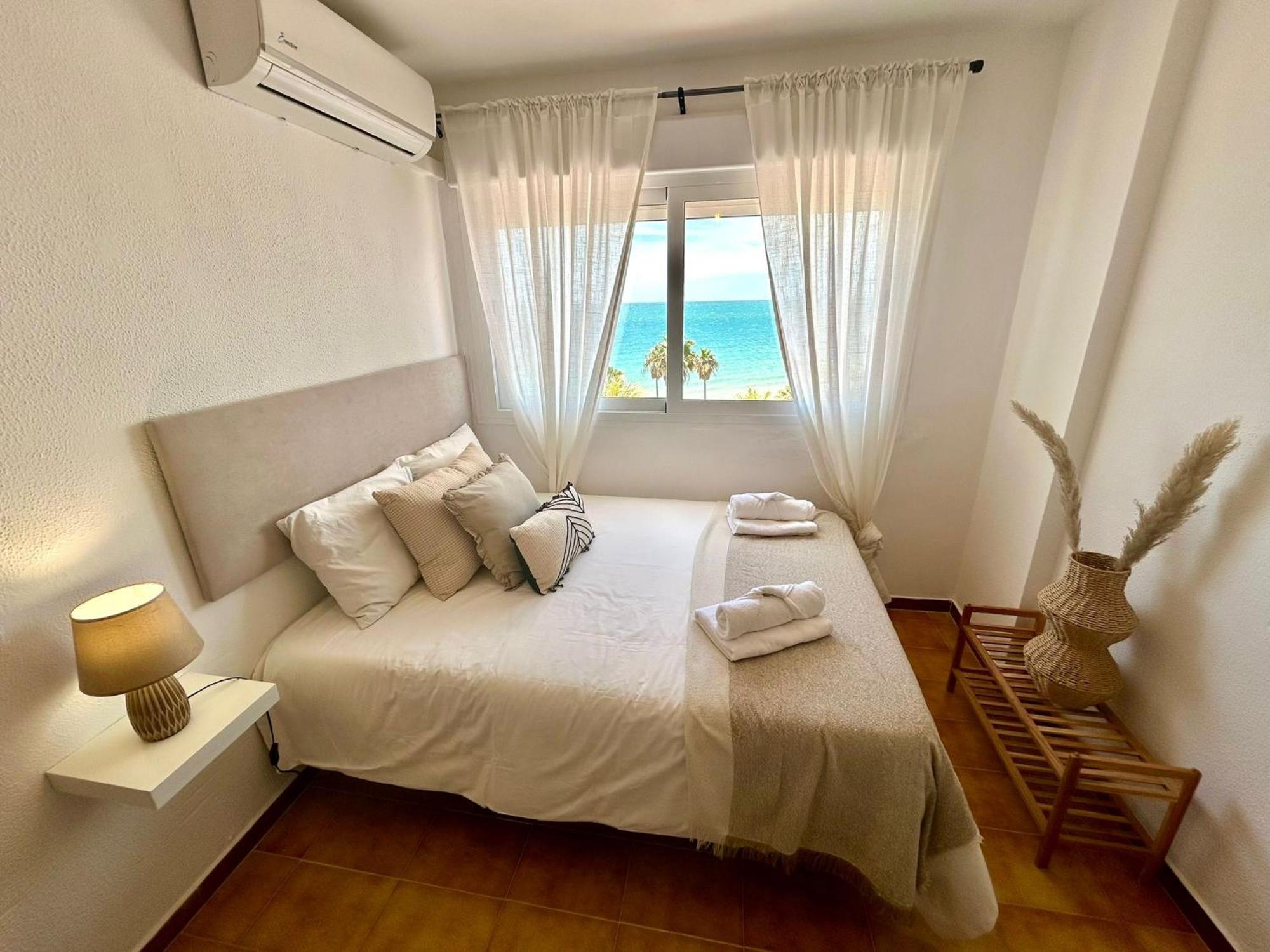 Gatu Villa Mar "Preferente Para Mayores De 25 Anos Y Familias " El Puerto de Santa Maria Ngoại thất bức ảnh